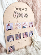 Load image into Gallery viewer, Baby&#39;s First Year Photo Display Board
